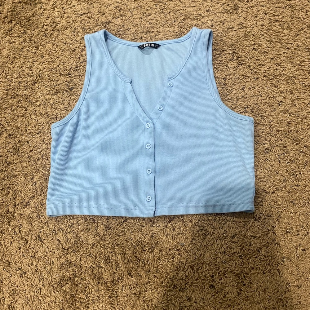 Light blue medium cropped tank